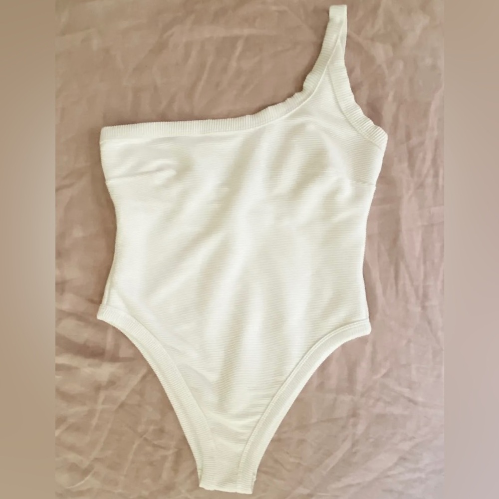 Zulu & Zephyr Ribbed One Shoulder Swimsuit